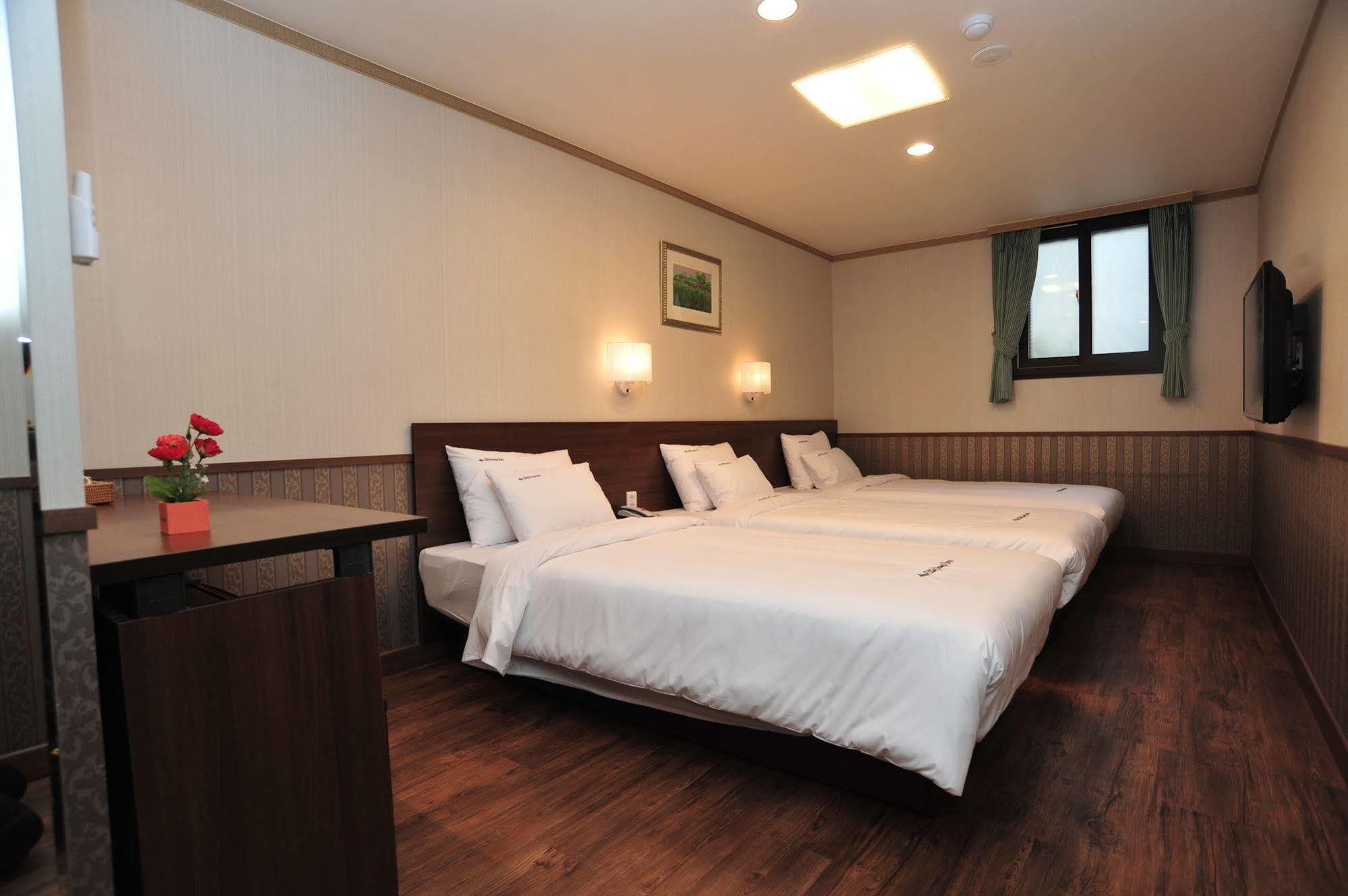 Global Inn Seoul Dongdaemun City Days Inn Exterior photo