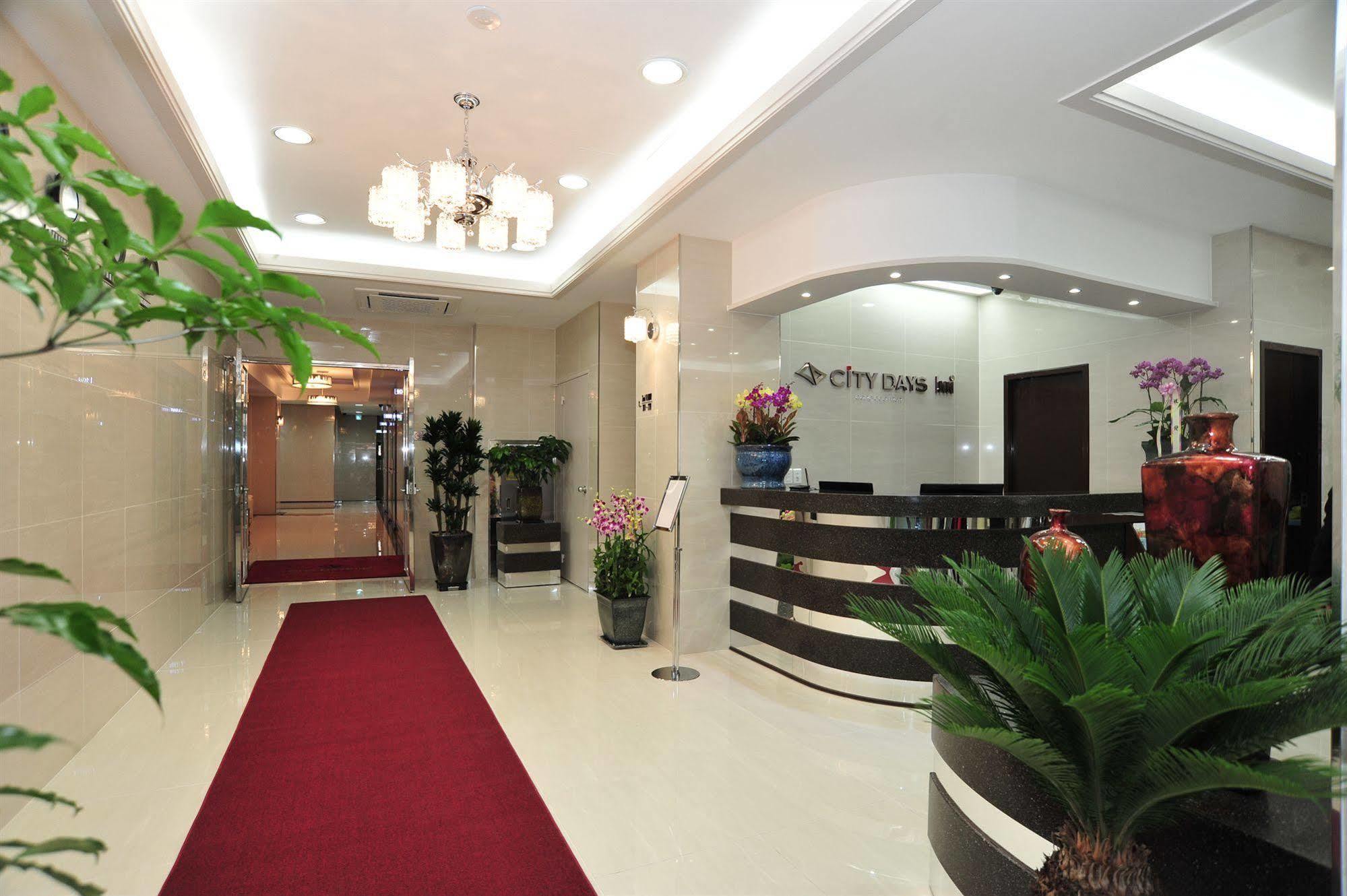 Global Inn Seoul Dongdaemun City Days Inn Exterior photo