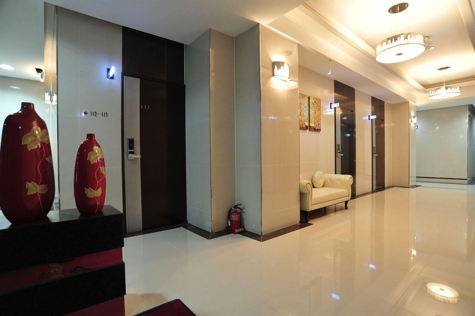 Global Inn Seoul Dongdaemun City Days Inn Exterior photo