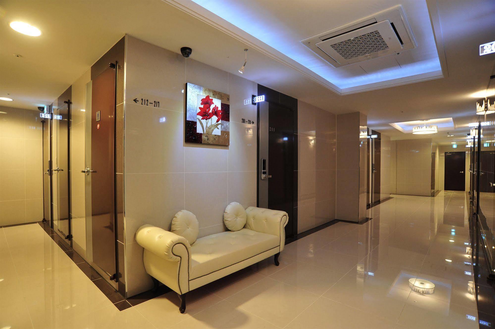 Global Inn Seoul Dongdaemun City Days Inn Exterior photo