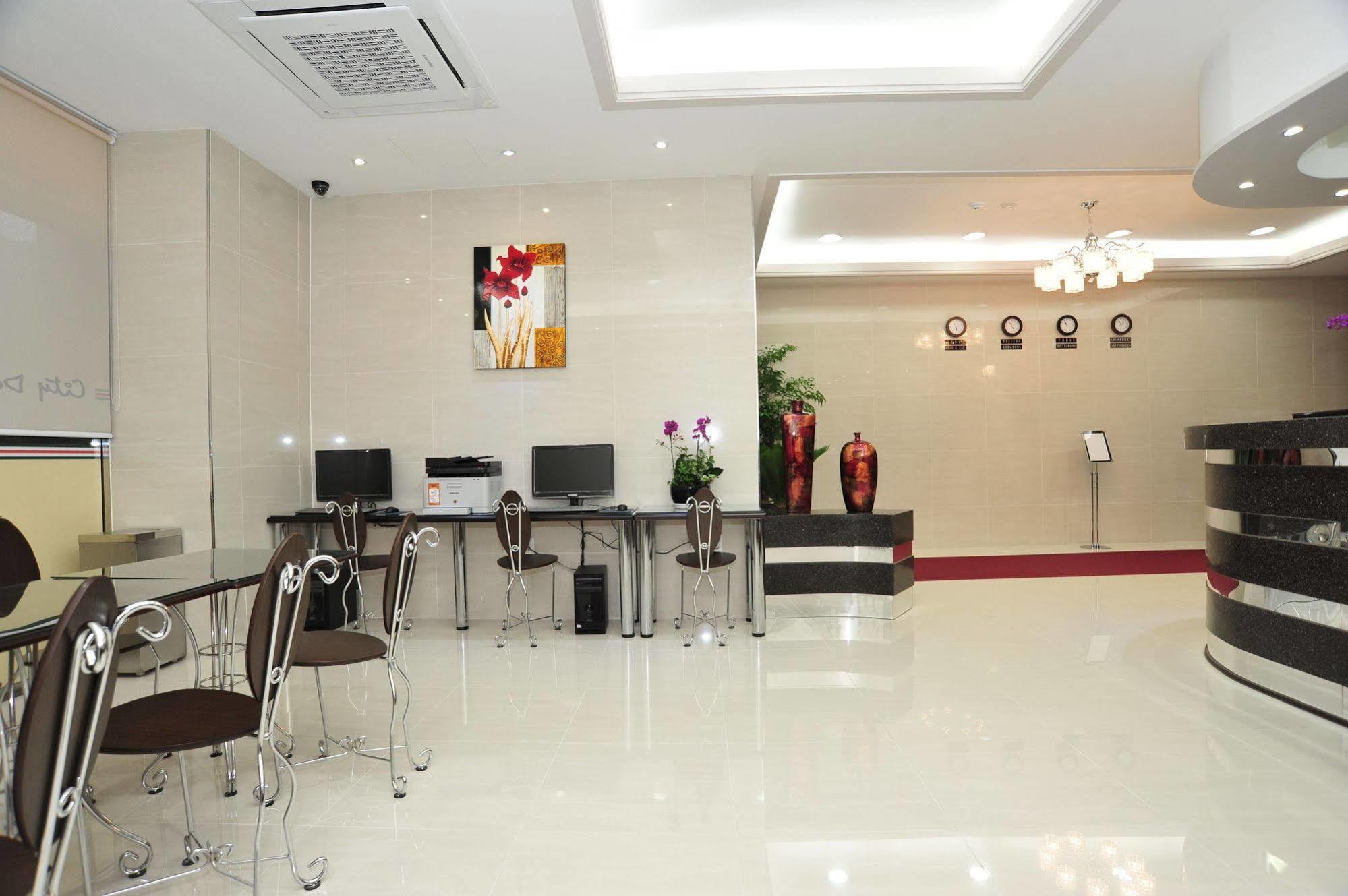 Global Inn Seoul Dongdaemun City Days Inn Exterior photo